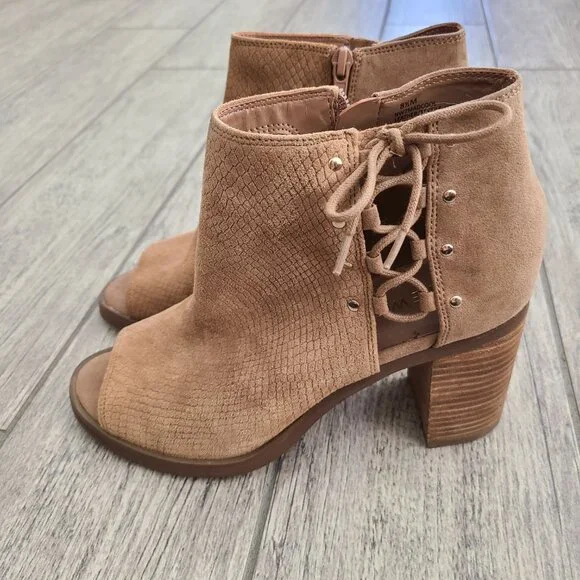 Nine West lace up ankle booties tan suede size 8.5 women's - Picture 3 of 15